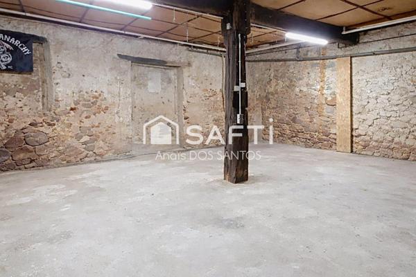 Maison 7 pièces – 156 m² habitables – Terrasse plein sud – Stationnements – Au calme en seconde ligne