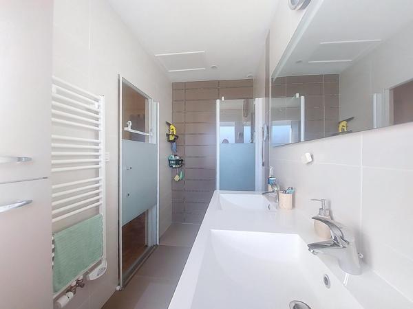 Maison à CHOLET, 49300 - 5 pièces 80m²