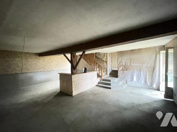 Longère à rénover avec jardin