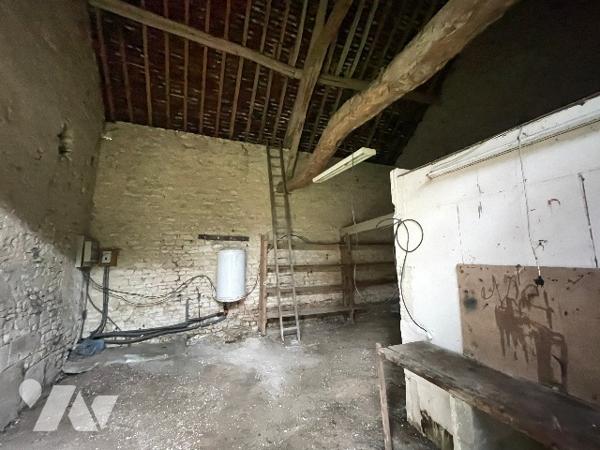 Longère à rénover avec jardin