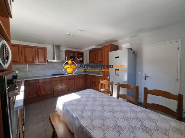 Vente                                                      Maison
                        
                     7 pièces                      225 m2                     à Coulommiers