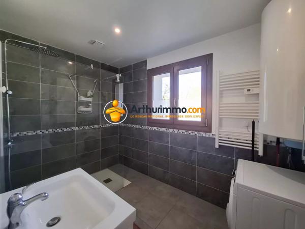 Vente                                                      Maison
                        
                     7 pièces                      225 m2                     à Coulommiers