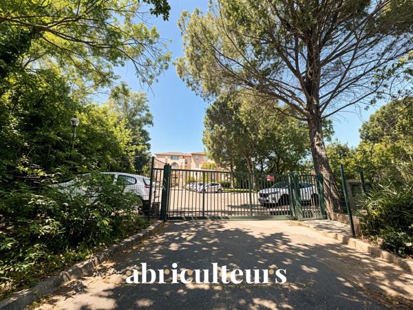 RARE: Charmant appartement de 85m² avec vue dégagée et terrasse de 31,78m² Jas de Bouffan Aix-en-Provence
