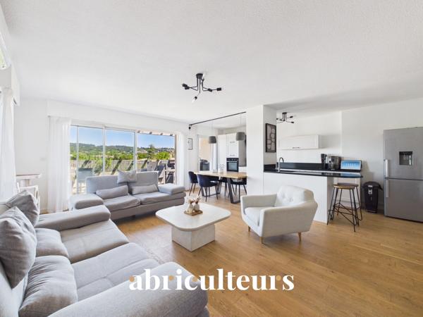 RARE: Charmant appartement de 85m² avec vue dégagée et terrasse de 31,78m² Jas de Bouffan Aix-en-Provence