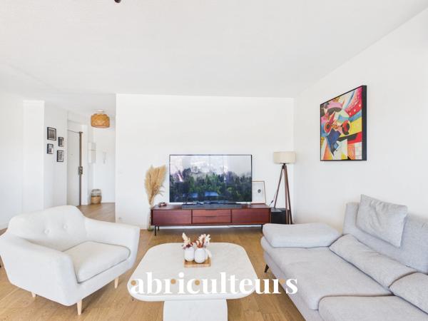 RARE: Charmant appartement de 85m² avec vue dégagée et terrasse de 31,78m² Jas de Bouffan Aix-en-Provence