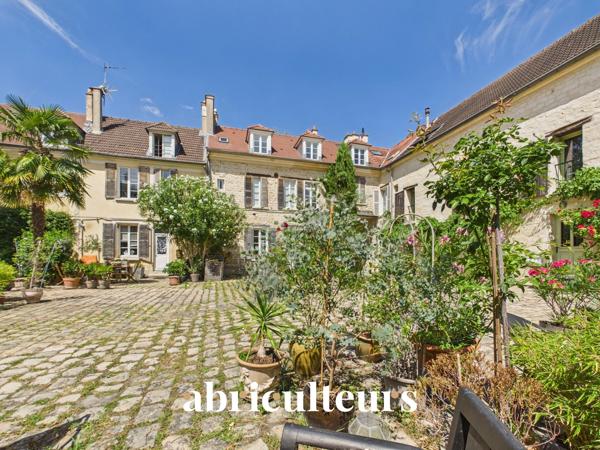 Maison Historique de Charme 103 m² Cour Pavée & Terrasse en vente à Le Pecq (78230)
