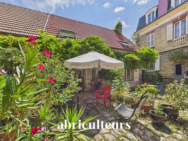 Maison Historique de Charme 103 m² Cour Pavée & Terrasse en vente à Le Pecq (78230)