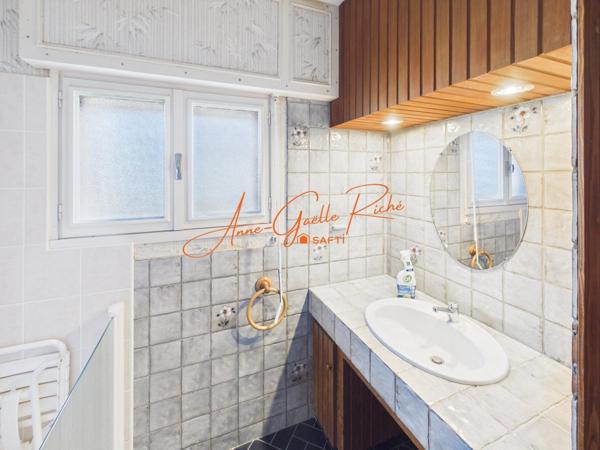 Maison Individuelle de 119 m² avec  Hangar de 146 m²