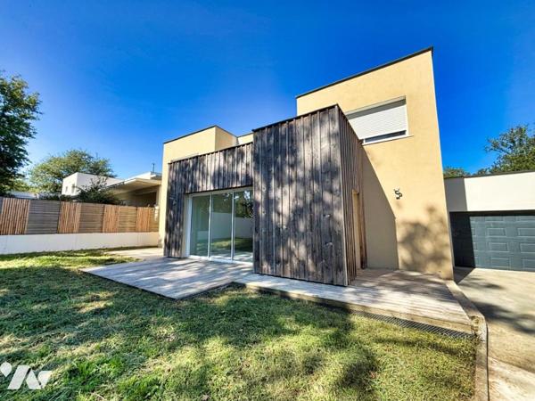 Bouchemaine – Élégante maison contemporaine en ossature bois