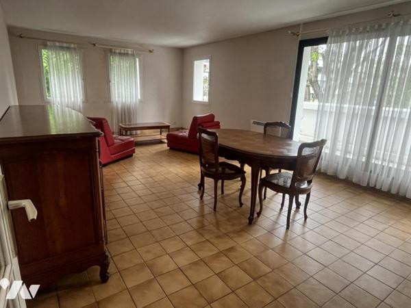 A vendre LILLE SAINT MAUR Appartement type III
