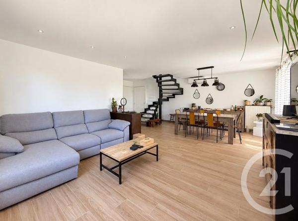 Maison à vendre  4 pièces - 89,99 m 2   MARSEILLE  - 13013