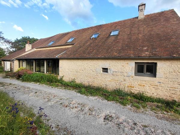 Maison à Arçonnay, 72610 - 7 pièces 203m²