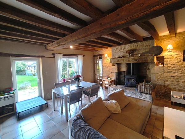 Maison à Arçonnay, 72610 - 7 pièces 203m²