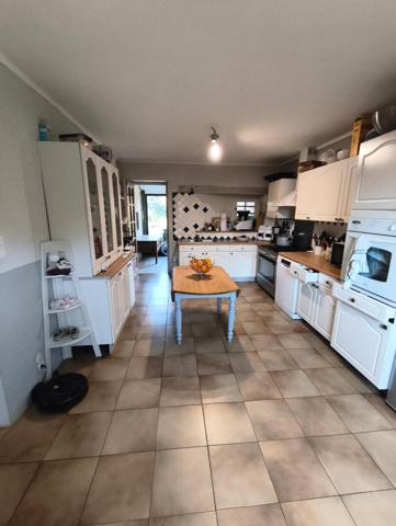 Maison à Arçonnay, 72610 - 7 pièces 203m²