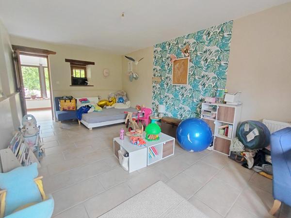 Maison à Arçonnay, 72610 - 7 pièces 203m²