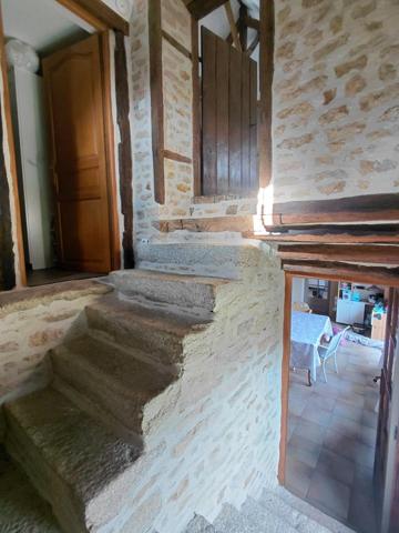 Maison à Arçonnay, 72610 - 7 pièces 203m²