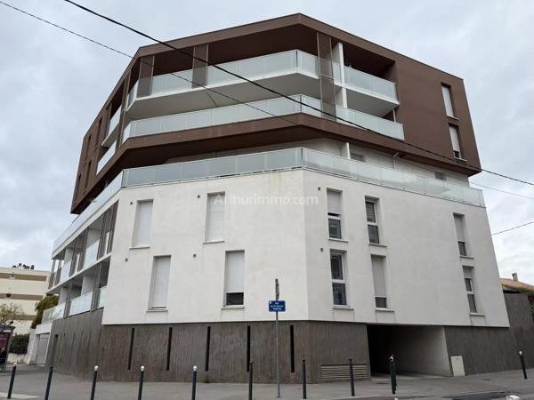 Vente                                                      Appartement
                        
                     3 pièces                      61 m2                     à Montpellier
