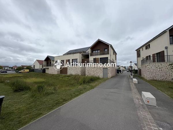 Location                                                      Appartement
                        
                     3 pièces                      64 m2                     à Ormoy