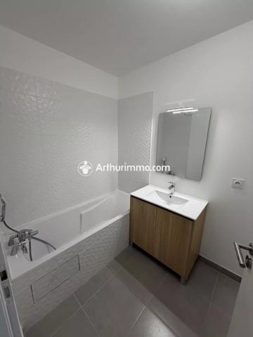 Location                                                      Appartement
                        
                     3 pièces                      64 m2                     à Ormoy