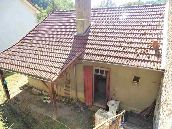 Maison en pierres avec garage