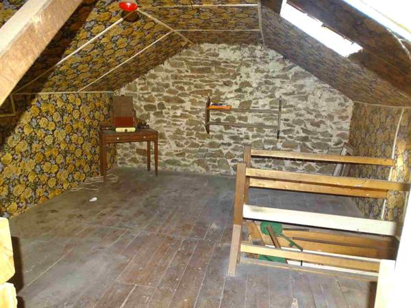 Maison en pierres avec garage