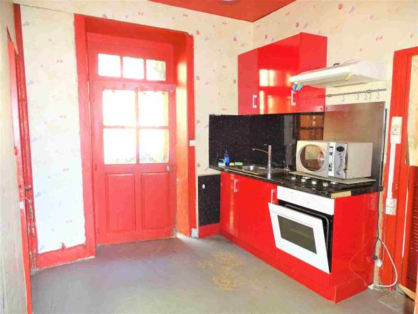 Maison en pierres avec garage