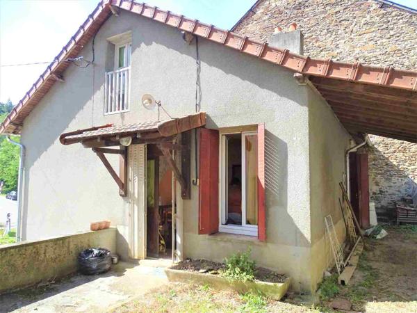 Maison en pierres avec garage