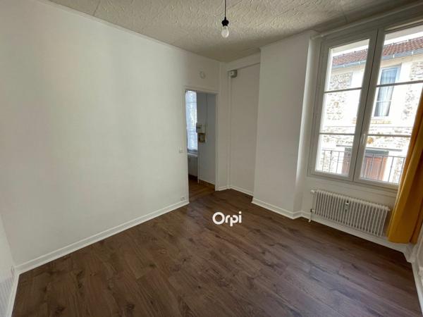 Appartement à vendre    1 pièce • 16,89 m2 Soisy-sur-Seine