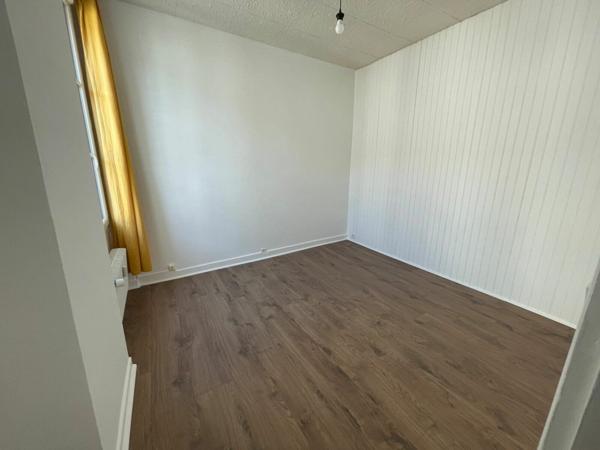 Appartement à vendre    1 pièce • 16,89 m2 Soisy-sur-Seine