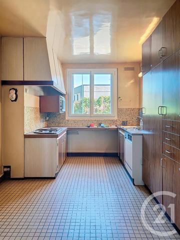 Appartement F5 à vendre  5 pièces - 97,23 m2 GARGES LES GONESSE - 95