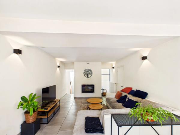 Propriété de charme avec maison d'amis, piscine et dépendances en Dordogne