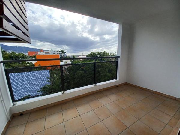 Location
                Appartement51 m² - 2 Pièces -
                    STE CLOTILDE (97490)