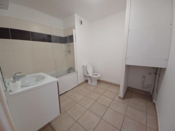 Location
                Appartement51 m² - 2 Pièces -
                    STE CLOTILDE (97490)