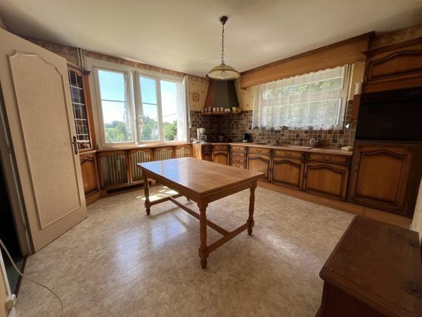 Maison à vendre 132 000 € Carhaix-Plouguer 5 p 117 m² DPE E