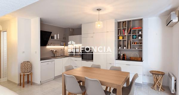 À vendre Appartement 4 pièces 59.35 m² - Six-fours-les-plages 83140