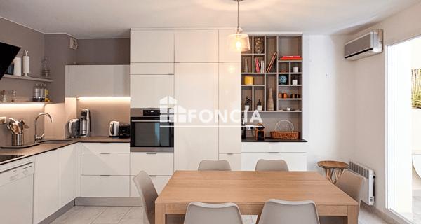 À vendre Appartement 4 pièces 59.35 m² - Six-fours-les-plages 83140