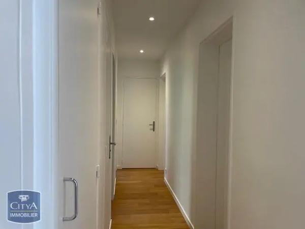 Appartement à louer 3 pièces 67.2m²