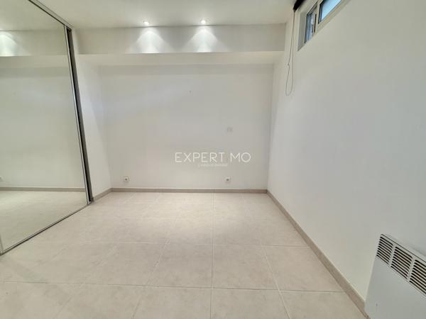 Carqueiranne (83320) Appartement en rez-de-jardin au Port de Carqueiranne