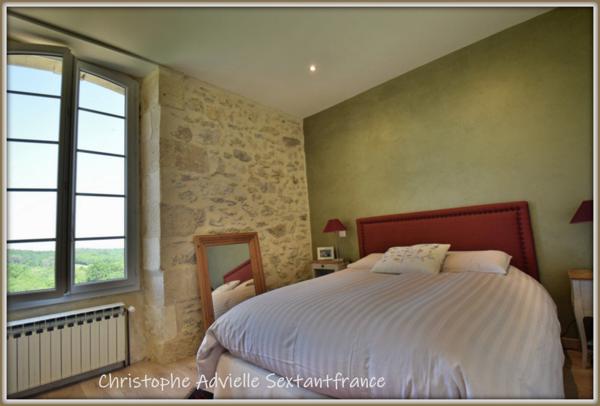 Domaine avec maison d'habitation et piscine, fonds de commerce pension féline et canine, stabulation sur 4 Ha