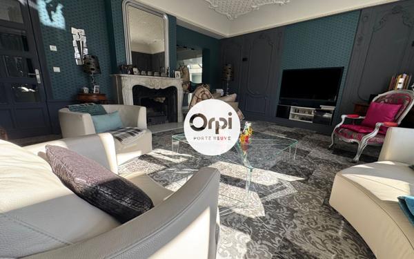 Maison à vendre    8 pièces • 390 m2 Wimille