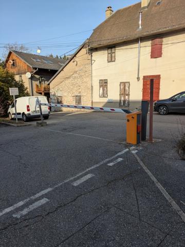 Local/bureau à louer BARBERAZ (73) 154 m²