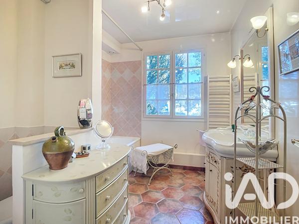 Maison à vendre 7 pièces 130 m² Chevry-Cossigny
