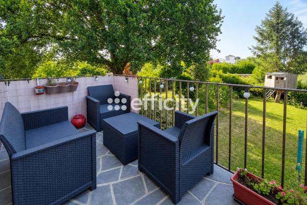 Maison
         6 pièces
        - 135 m² Exclusivité 205 000 € *