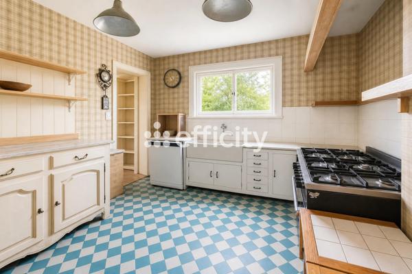 Maison
         6 pièces
        - 135 m² Exclusivité 205 000 € *
