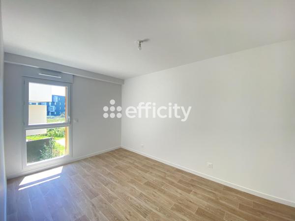 Appartement
         2 pièces
        - 46 m² 241 500 € *