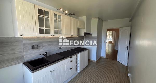 À vendre Appartement 5 pièces 124.47 m² - Versailles 78000