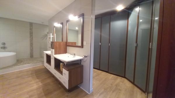 Loft 243 m² 3 chambres avec jardin