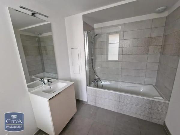 Appartement à louer 3 pièces 71.46m² Mulhouse (68100)