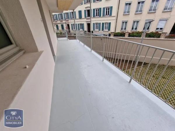 Appartement à louer 3 pièces 71.46m² Mulhouse (68100)