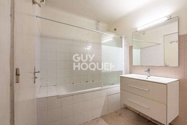 APPARTEMENT 2 PIECES AVEC JARDIN, PARKING ET CAVE